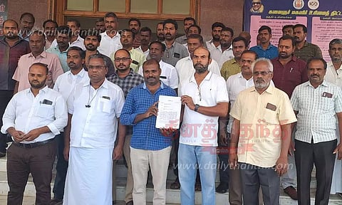 கோழிப்பண்ணையாளர்களுக்கு ரூ.1,200 கோடி நஷ்டம்