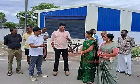 வெளியூர் சரக்கு வாகனங்களை நிறுத்த முடிவு