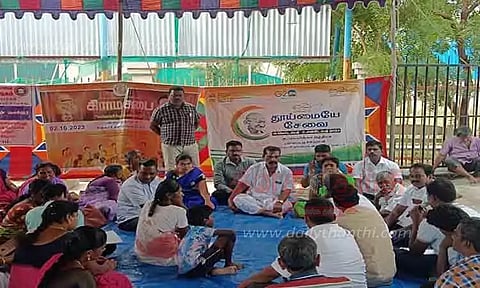 சிவகாசி பகுதியில் கிராம சபை கூட்டம்