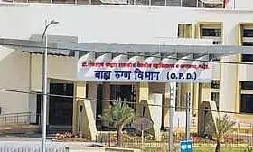 நாந்தெட் அரசு ஆஸ்பத்திரியில் டாக்டர்களின் அலட்சியத்தால் எனது குழந்தையை இழந்தேன்; தந்தை உருக்கம்