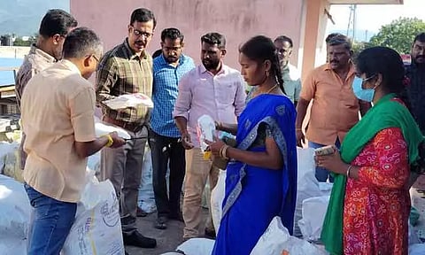 7 டன் பிளாஸ்டிக் பொருட்கள் பறிமுதல்