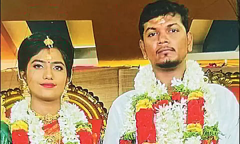 புதுப்பெண் தூக்குப்போட்டு தற்கொலை: அதிர்ச்சியில் கணவரும் தூக்கில் தொங்கினார்