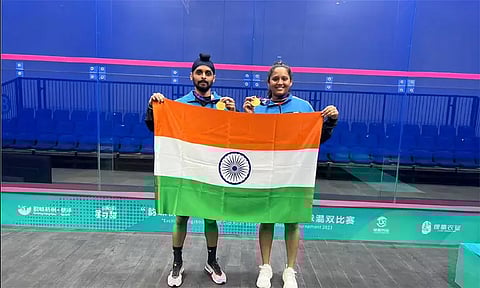 ஸ்குவாஷ் கலப்பு இரட்டையர் போட்டியில் இந்தியாவுக்கு தங்கம்