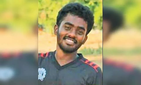 கிண்டி அருகில் சாலையை கடக்கும்போது பஸ் சக்கரத்தில் சிக்கி வாலிபர் பலி