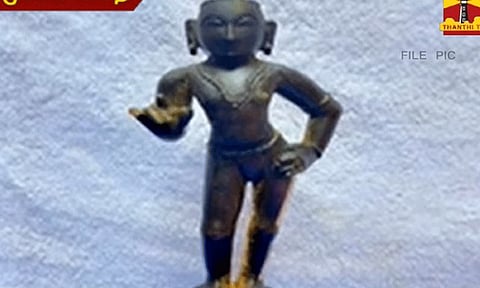 விருதுநகரில் ரூ.2 கோடி மதிப்பிலான விநாயகர் மற்றும் மாணிக்கவாசகர் சிலைகள் பறிமுதல்