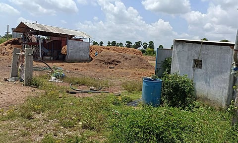 தேங்காய்நார் தொழிற்சாலையில் பொருட்கள் திருட்டு