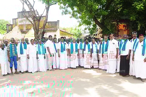 விவசாயிகள் சங்கத்தினர் ஆர்ப்பாட்டம்