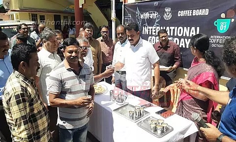 உலக காபி தின விழா கொண்டாட்டம்