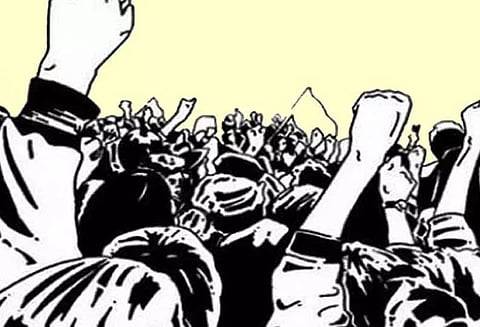 இயற்கை எரிவாயு வழங்காததை கண்டித்துஆட்டோ டிரைவர்கள் போராட்டம்