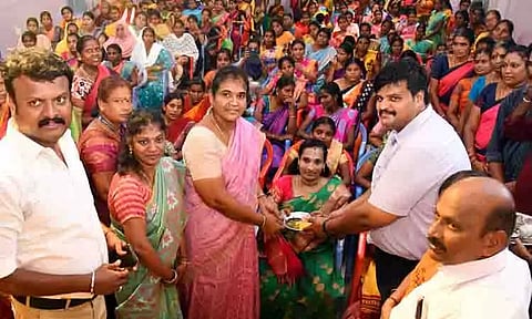 200 கர்ப்பிணிகளுக்கு சமுதாய வளைகாப்பு