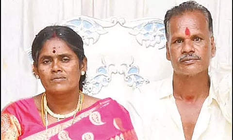 மகன் காதல் திருமணம் செய்ததால் கணவன், மனைவி தற்கொலை