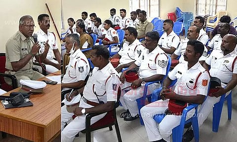 நகரில் போக்குவரத்து நெரிசலை சமாளிக்க ஒரு வழிப்பாதை