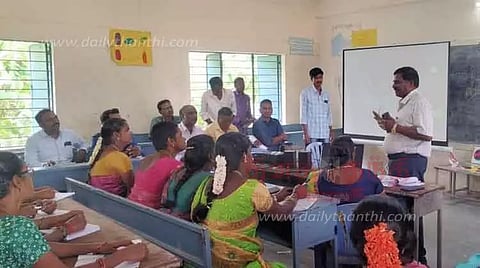 ஆசிரியர்களுக்கு எண்ணும் எழுத்தும் பயிற்சி