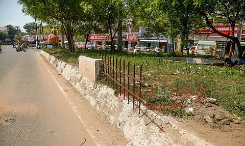 பராமரிப்பின்றி பூங்கா