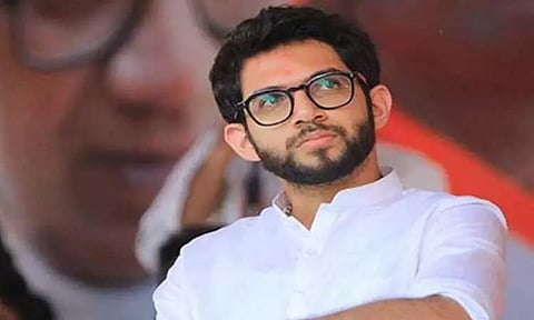 அரசு ஆஸ்பத்திரிகளில் தொடர் மரணம்: திறமையற்ற முதல்-மந்திரி, சுகாதார மந்திரி பதவி விலக வேண்டாமா? ஆதித்ய தாக்கரே கேள்வி