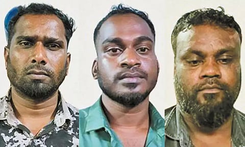 திருவான்மியூரில் பரபரப்பு சம்பவம்: தனியார் இன்சூரன்ஸ் நிறுவன அதிகாரி காரில் கடத்தல் - 3 பேர் கைது