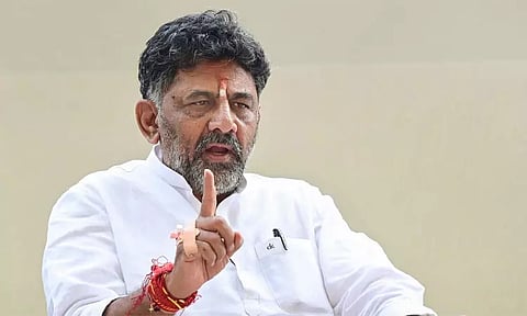 கர்நாடகத்தில் பட்டாசு குடோன்களின் பாதுகாப்பு குறித்து ஆய்வு - டி.கே.சிவக்குமார்