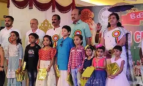 கரூரில் ஓணம் கொண்டாடிய கேரள மக்கள்