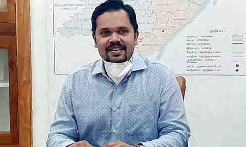 மத்திய அரசு கல்வி நிறுவனங்களில் படிக்கும் மாணவர்கள் உதவித்தொகை பெற விண்ணப்பிக்கலாம் - கலெக்டர் அறிவிப்பு