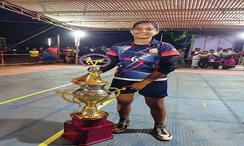 ஆனைமலை பள்ளி மாணவி தேர்வு