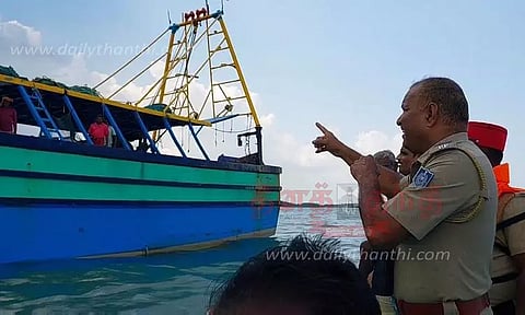 தீவிரவாதிகள் ஊடுருவலை தடுக்க கடல் பாதுகாப்பு ஒத்திகை நிகழ்ச்சி