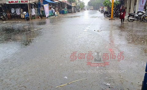 கீழ்வேளூர், திருமருகல் பகுதிகளில் பலத்த மழை