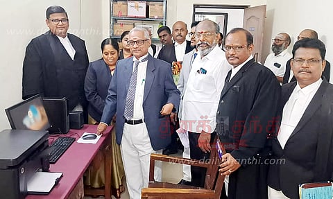 கோர்ட்டில் இ-சட்ட நூலகம் தொடக்கம்