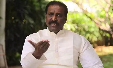 "பிறகு பேசிக்கொள்ளலாம் நியாயங்களை; போரை நிறுத்துங்கள் முதலில்..." - வைரமுத்து