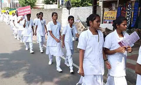 உலக மனநல தின விழாவையொட்டி விழிப்புணர்வு ஊர்வலம்