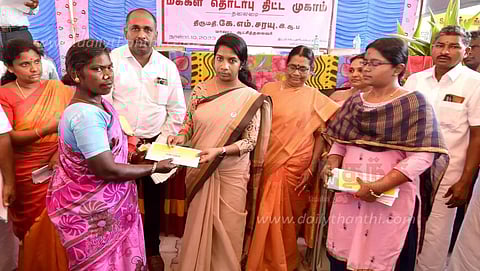 மக்கள் தொடர்பு திட்ட முகாமில்ரூ.19½ லட்சத்தில் நலத்திட்ட உதவிகள்கலெக்டர் சரயு வழங்கினார்