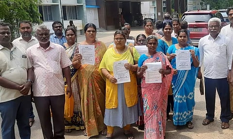 பள்ளி இலவச சீருடைகளை தைக்க 5 சதவீத கூலி உயர்வு