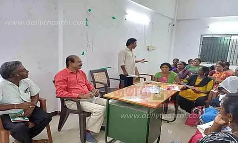 சுகாதார ஊக்குனர்களுக்கு பயிற்சி முகாம்