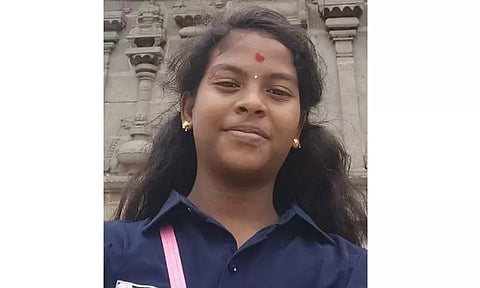 குட்டையில் மூழ்கி பள்ளி மாணவி பலி