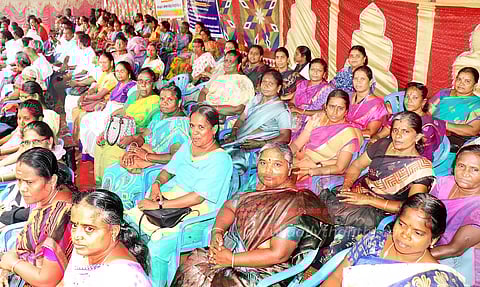 கால்நடை ஆய்வாளர்கள் உண்ணாவிரதம்