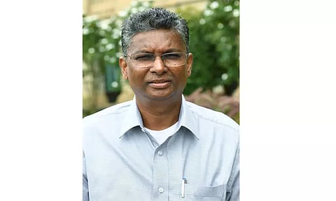 காண்டிராக்டருக்கும், காங்கிரசுக்கும் சம்பந்தம் இல்லை என்கிறார் மந்திரி சதீஸ் ஜார்கிகோளி பேட்டி