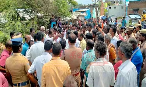 டாஸ்மாக் கடை திறக்க பொதுமக்கள் எதிர்ப்பு