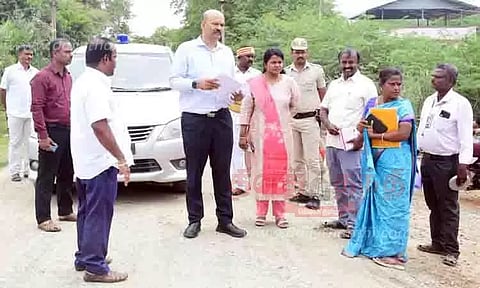 வளர்ச்சி பணிகளை நில நிர்வாக ஆணையர் ஆய்வு