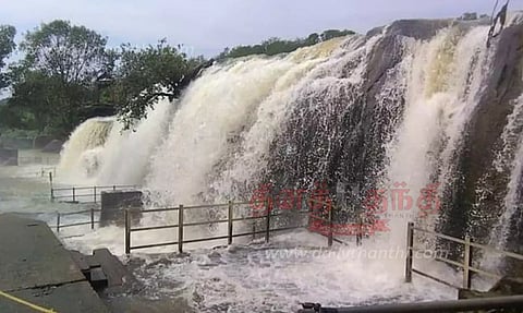 மலை பகுதியில் மழை நீடிப்பதால் பேச்சிப்பாறை அணைக்கு நீர்வரத்து அதிகரிப்பு