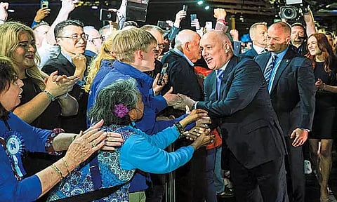 நியூசிலாந்து பொதுத்தேர்தலில் ஆளும் கட்சி தோல்வி; எதிர்க்கட்சி தலைவர் புதிய பிரதமராகிறார்