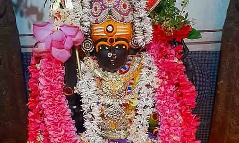 அம்மன் கோவில்களில் சிறப்பு பூஜை