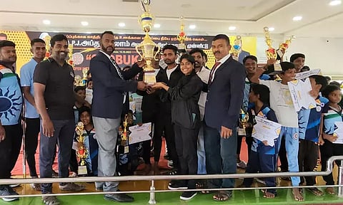 மாநில அளவிலான கராத்தே, யோகா போட்டி