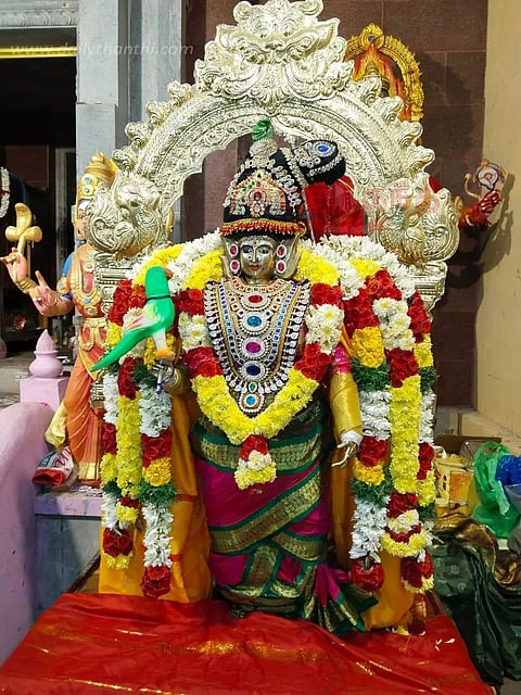 வீரமகா காளியம்மன் கோவிலில் நவராத்திரி விழா