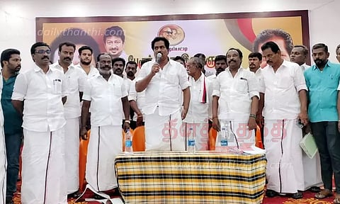 சேலத்தில் நடைபெறும் தி.மு.க. இளைஞர் அணி மாநாடு இந்தியா கூட்டணியின் வெற்றிக்கு தொடக்கமாக அமையும்-அமைச்சர் மூர்த்தி பேச்சு