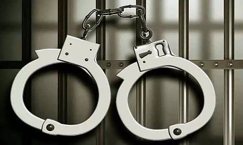 முகலிவாக்கத்தில் நடந்த கொள்ளை வழக்கில் தலைமறைவாக இருந்த 2 பேர் 30 ஆண்டுகளுக்கு பிறகு கைது