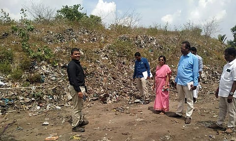நெல்லிக்குப்பத்தில் 4,300 டன் குப்பைகள் அகற்றம் அதிகாரி நேரில் ஆய்வு