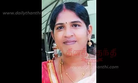 இஸ்ரேலில் சிக்கித்தவித்த திருச்சி பேராசிரியை ஊர் திரும்பினார்; உறவினர்கள் கண்ணீர் மல்க வரவேற்றனர்