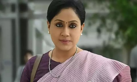 சினிமாவில் 45 ஆண்டுகள்; விஜயசாந்தி நெகிழ்ச்சி