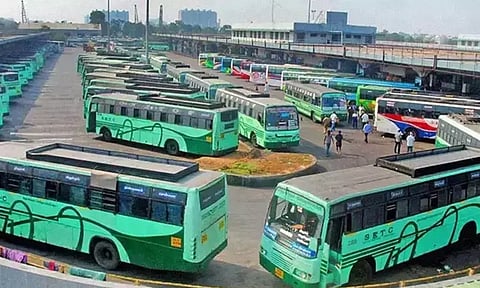 தொடர் விடுமுறையையொட்டி 500 சிறப்பு பேருந்துகள் இயக்கம் - கும்பகோணம் போக்குவரத்துக்கழகம்