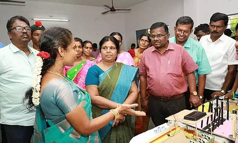 கோவில்பட்டி அரசு பள்ளியில்அறிவியல் கண்காட்சி