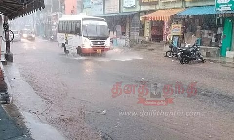 தென்காசி-கடையநல்லூர் பகுதியில் பலத்த மழை
